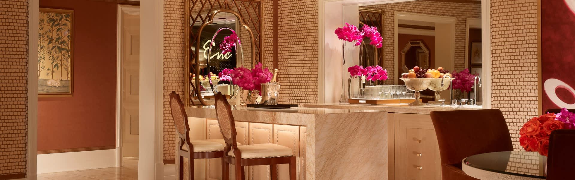 Encore Two Bedroom Apartment Bar