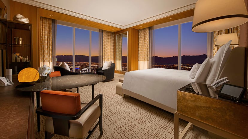 Wynn Resort Panoramic Corner King