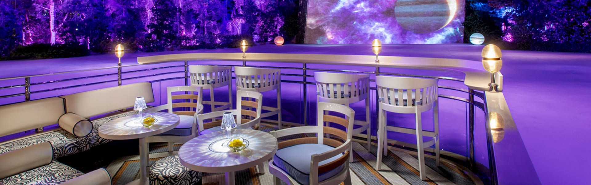 Group Dining - The Pier at Aft