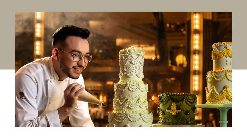 Decorate Cakes Like a Pro