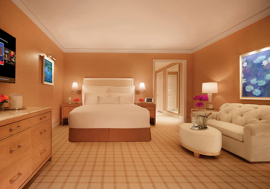 The interior of the Premier Harbor View King at Encore Boston Harbor