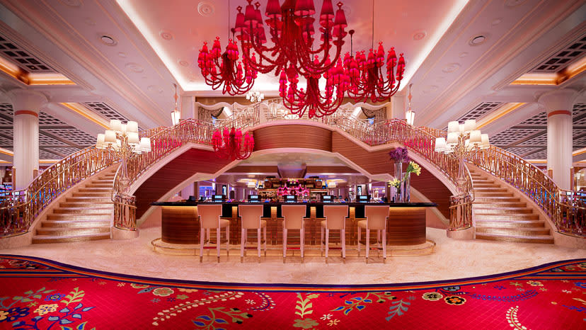 Encore Boston Harbor Center Bar
