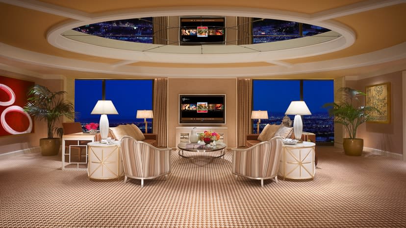 Encore Salon Suite Living Room