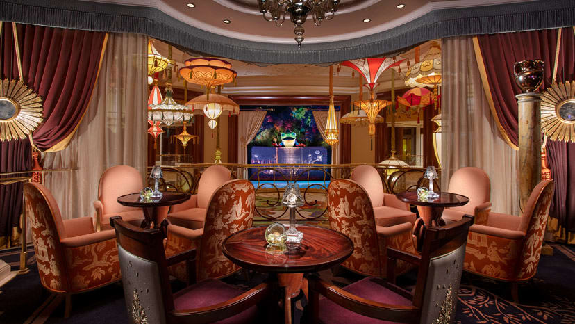 Overlook Lounge
