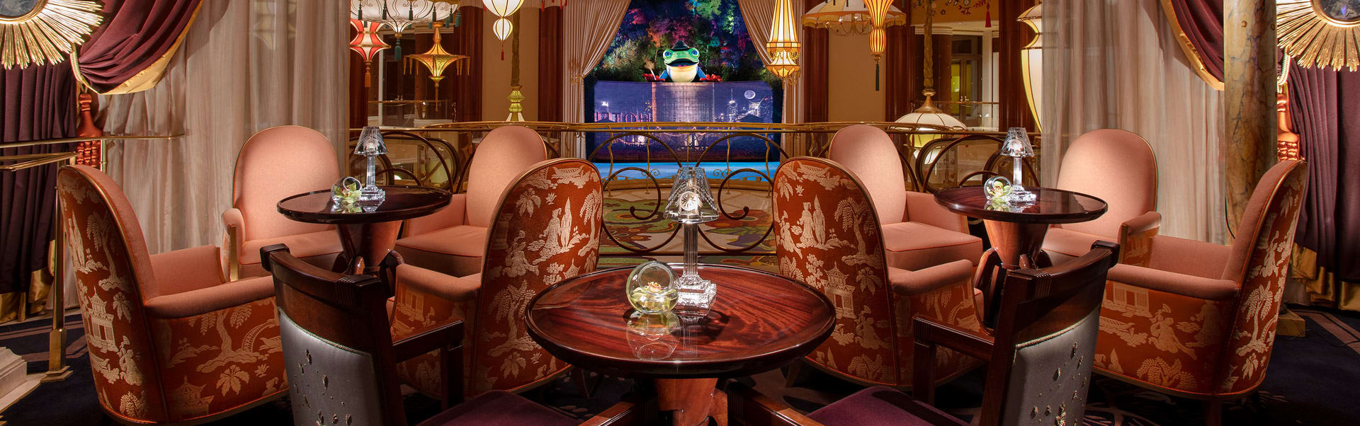 Overlook Lounge