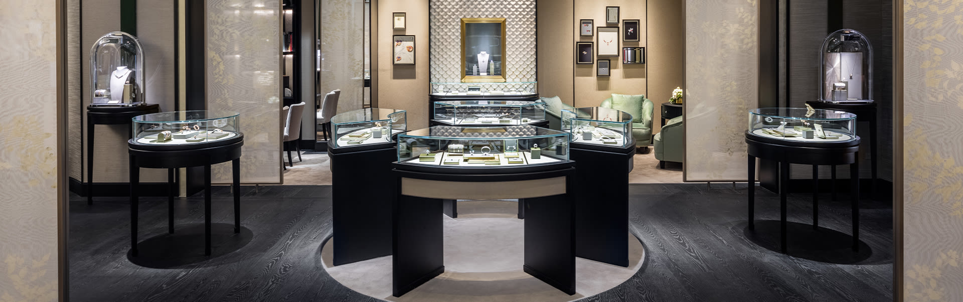Van Cleef & Arpels store interior at Wynn Las Vegas