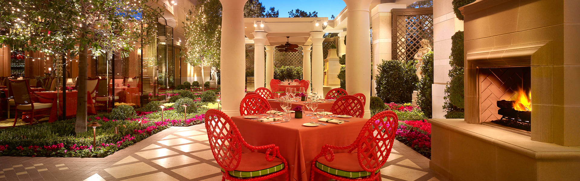 Sinatra Outdoor Dining