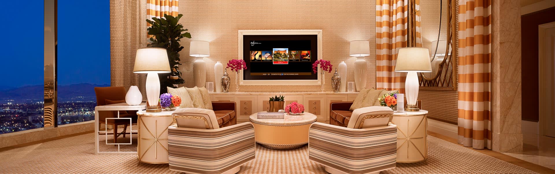 Luxury Las Vegas Hotel Rooms & Suites