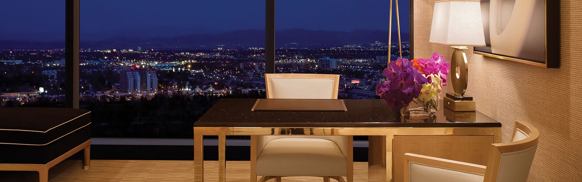 Encore Tower Suite King Desk