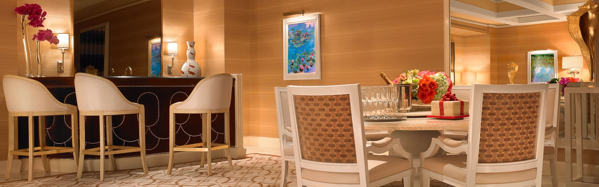 Dining Room inside the Wynn Fairway Villa