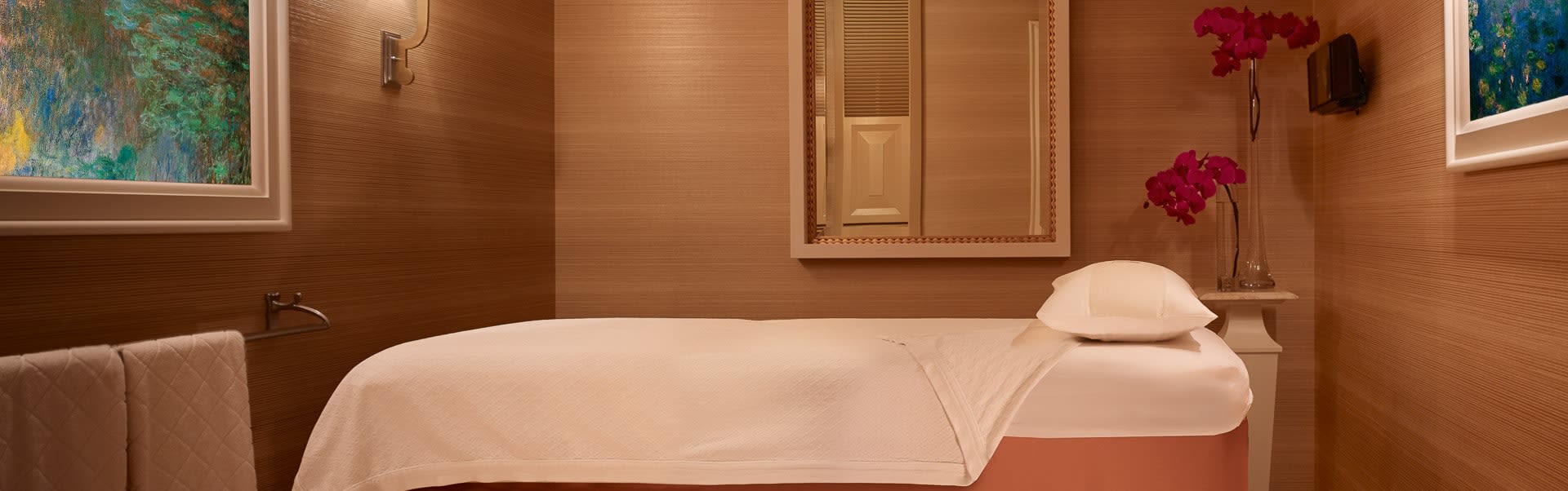 Massage Room inside the Wynn Fairway Villa