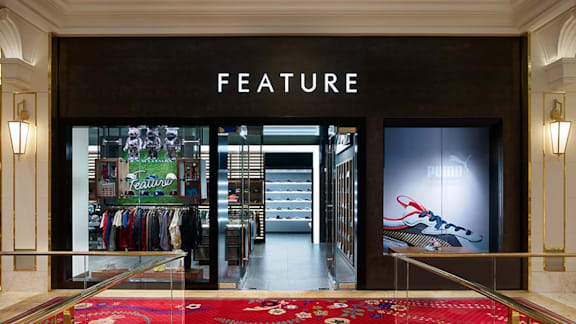 FEATURE at Wynn Plaza Shops at Wynn Las Vegas