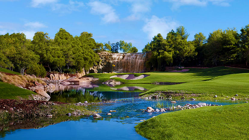 View of the Hole 18 Green at Wynn Las Vegas Golf Club